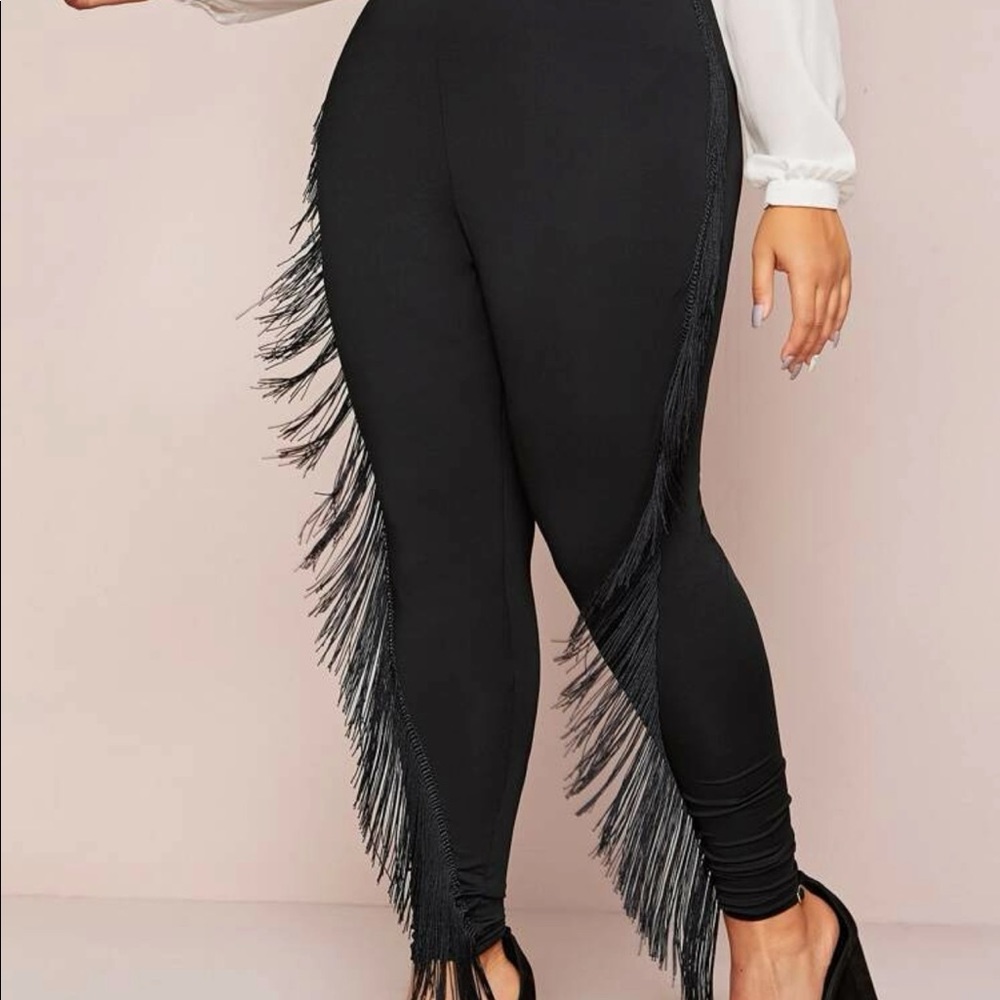 Black fringe leg leggings size 2XL brand new